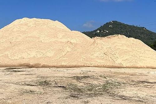Bình Thuận: Đề nghị truy tố nữ giám đốc về hành vi khai thác cát