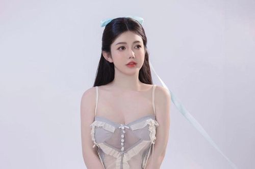 Ngắm vẻ đẹp tựa ngọc nữ của nữ DJ Bình Thuận