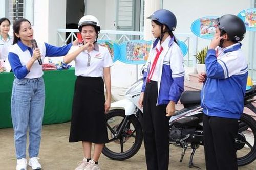 Hội LHPN Đắk Lắk tổ chức Ngày hội Văn hóa giao thông năm 2024