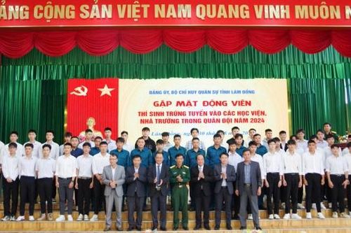 46 thí sinh trên địa bàn tỉnh trúng tuyển vào các học viện, nhà trường Quân đội