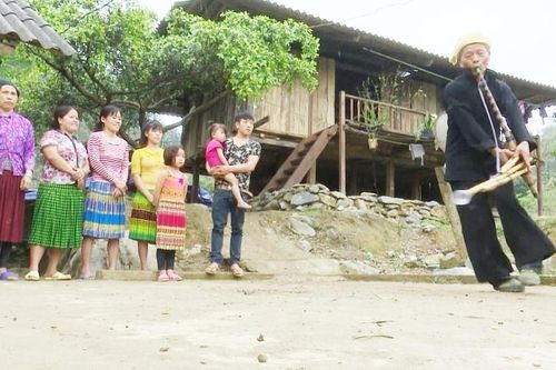 Phát huy di sản khèn Mông