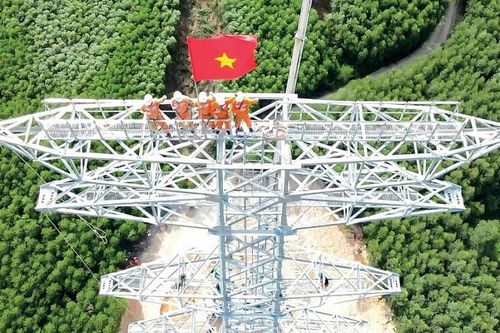 Kinh tế phục hồi vững chắc - Dấu ấn 'vượt nắng, thắng mưa'