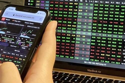 Thị trường chứng khoán có nhiều cơ hội để thu hút dòng tiền trở lại
