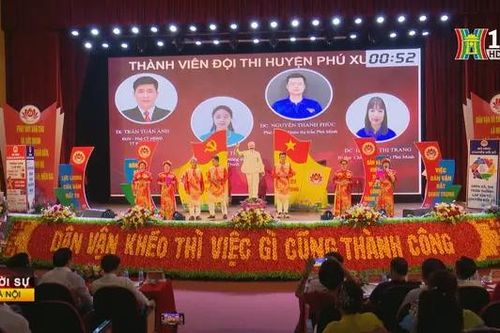 Cán bộ dân vận tận tâm với công tác ở cơ sở