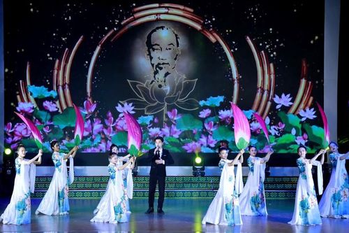 Đêm nhạc 'Lào Cai - Sông núi hòa ca' chào mừng Quốc khánh 2/9