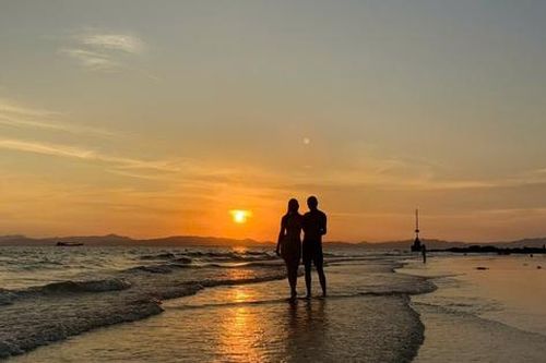 Hoàng hôn trên đảo Cô Tô