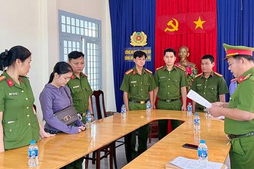 Bắt giam nữ nhân viên ngân hàng chiếm đoạt hơn 1,2 tỷ đồng của khách hàng