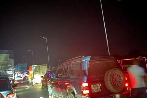Tai nạn trên cao tốc Mai Sơn - Quốc lộ 45, tê liệt giao thông từ nửa đêm tới sáng