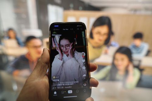 Gần 1,1 tỷ người dùng Internet tại Trung Quốc