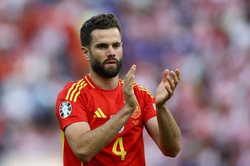 Nacho bất mãn với HLV Tây Ban Nha