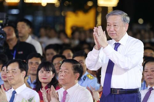 Tổng Bí thư, Chủ tịch nước Tô Lâm dự chương trình chính luận nghệ thuật 'Lời Người để lại'