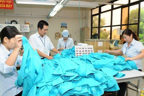 Doanh nghiệp dệt may tìm 'mảnh đất mới' cho sản phẩm