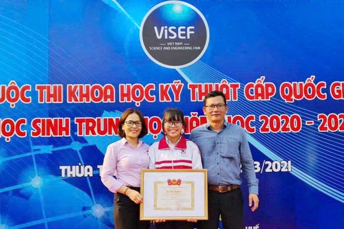 Chuyện về học sinh đầu tiên của Quảng Trị đạt giải Nhất quốc gia