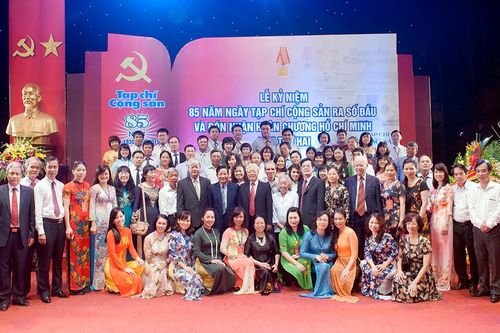 Tình cảmcủa cán bộ, nhân dân