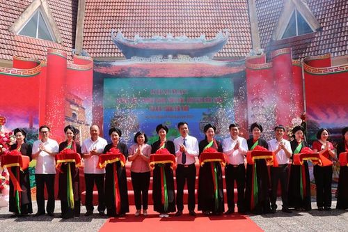 Sôi nổi các hoạt động tại 'Không gian văn hóa, du lịch Bắc Ninh trong lòng Hà Nội'