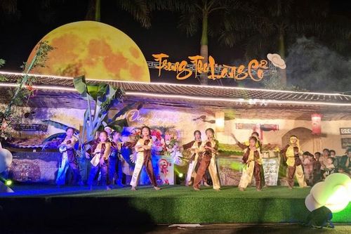 Chương trình Trung thu làng cổ tại làng Đường Lâm