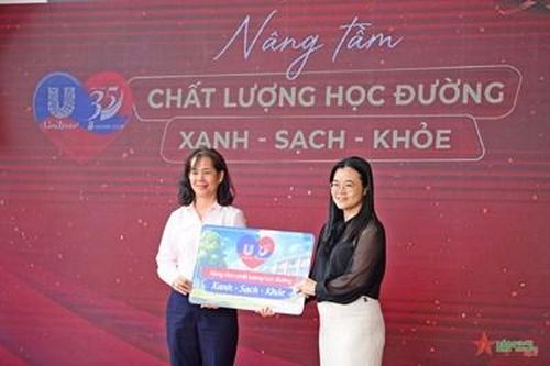 Chương trình '35 năm tự hào hàng Việt' với nhiều hoạt động an sinh ý nghĩa