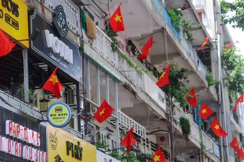 Thành phố mang tên Bác rực rỡ cờ hoa