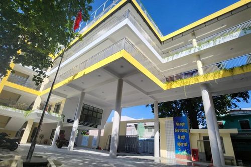 Trường học ở Đà Nẵng thay 'áo mới'
