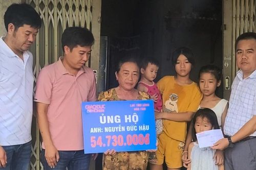 Gần 55 triệu đồng đến với hoàn cảnh 4 đứa trẻ có nguy cơ thất học