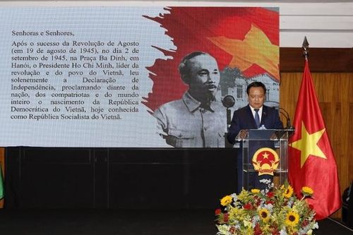 Đại sứ quán Việt Nam tại Brazil tổ chức Lễ kỷ niệm 79 năm Cách mạng tháng Tám và Quốc khánh 2/9