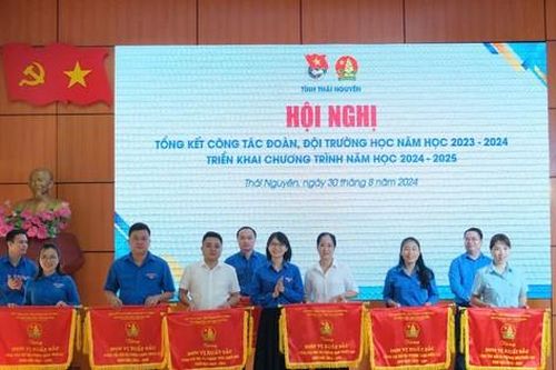 Thúc đẩy phong trào Đoàn- Đội- thanh thiếu nhi trường học Thái Nguyên