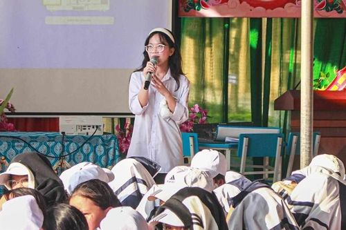 Trắng đêm viết bài luận về 'chữa lành', nữ sinh nghèo giành học bổng 6 tỷ đồng