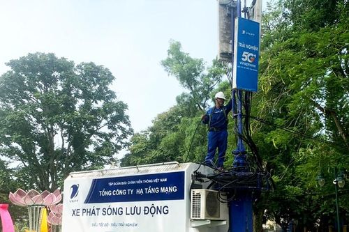 Nhà mạng bổ sung hàng loạt trạm BTS, xe phát sóng lưu động dịp nghỉ lễ 2/9