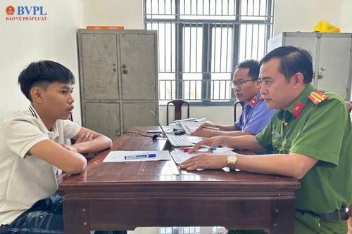Nhóm cướp yêu cầu nạn nhân chuyển tiền vào... tài khoản