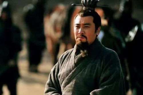 Thời Tam Quốc nhiều anh hùng nhưng chỉ có 2 người giỏi 'ẩn thân': 1 là Lưu Bị, người còn lại là ai?