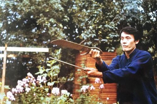 Võ sư Việt Nam duy nhất 'nổi tiếng hơn Lý Tiểu Long', được liệt vào hàng 'huyền thoại', từng chi 15 cây vàng mua trang bị tặng cho ngành Thể thao