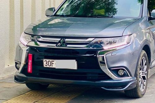 Ngỡ ngàng với giá rao bán của Mitsubishi Outlander sau 6 năm lăn bánh