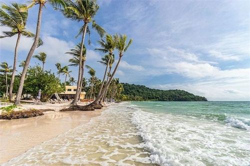 Khám phá 'thiên đường biển' 100ha đẹp quanh năm, là bãi tắm tự nhiên ít ỏi còn lại trong lòng đảo ngọc