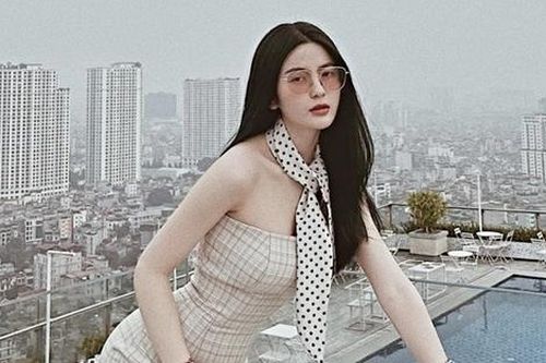 Vợ Quang Hải, Duy Mạnh kiếm hàng tỷ đồng mỗi tháng