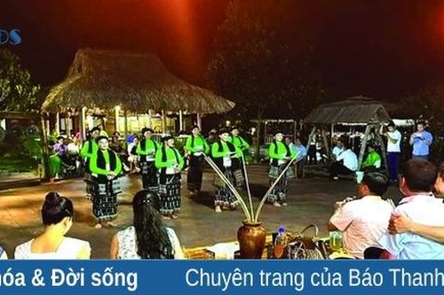 Nhà sàn làm du lịch