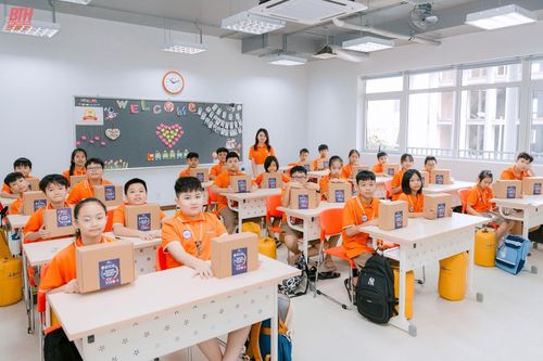 Học sinh khóa đầu tiên FPT School Thanh Hóa trải nghiệm 2 tuần định hướng cực chất