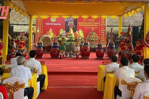 Nét đẹp văn hóa phi vật thể giữa lòng đô thị