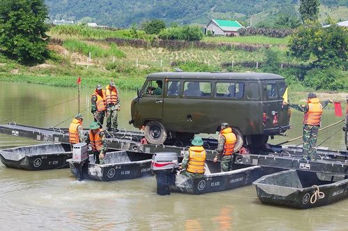 Lực lượng vũ trang Gia Lai thi đua huấn luyện giỏi, dân vận khéo