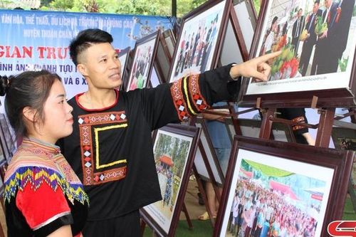 Trưng bày ảnh đẹp Thuận Châu