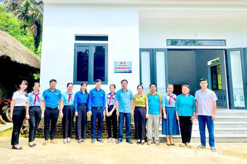 Huyện đoàn Chiêm Hóa bàn giao 2 Ngôi nhà 15-5