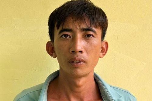 Níu giữ người tình bất chính bằng… dao
