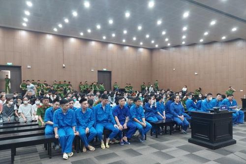 Đối tượng điều hành đường dây ghép ảnh khỏa thân để đòi nợ lĩnh 15 năm tù