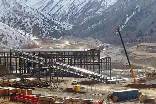 Giá nguyên liệu kim loại hiếm tiếp tục tăng mạnh