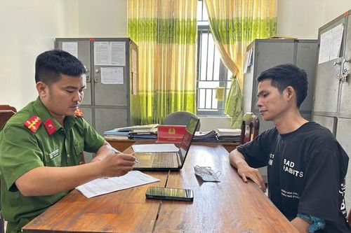 Bắt các đối tượng hẹn mua thuốc lá lúc nửa đêm để cướp tài sản