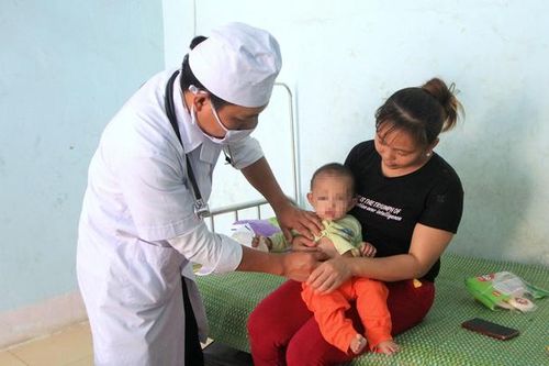 Y tế tuyến huyện nỗ lực nâng cao công tác khám, chữa bệnh cho nhân dân