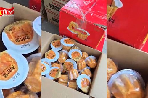 Tạm giữ gần 3.300 sản phẩm bánh, kẹo 'ba không'
