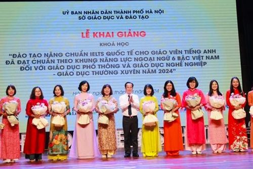 Nâng chất giáo viên dạy tiếng Anh