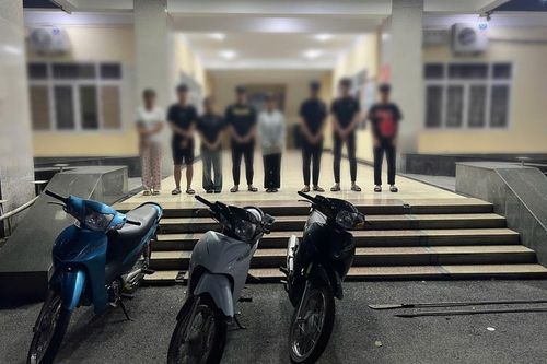Làm rõ nhóm 8 học sinh ở Chương Mỹ mang 'phóng lợn' đánh nhau