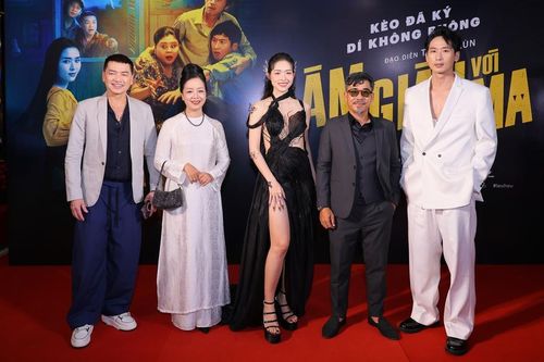 Mới ra rạp, 'Làm giàu với ma' đã tạo nên cơn sốt phòng vé