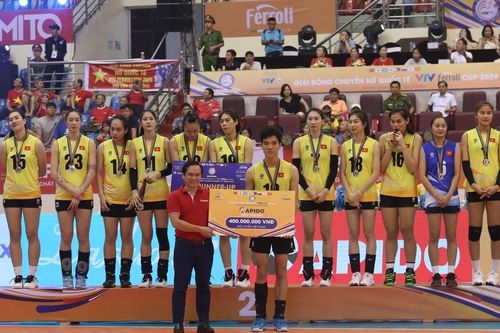 Tin nóng thể thao sáng 1/9: Sao bóng chuyền Việt Nam sang Nhật sau VTV Cup, Đức Phát chào cờ khi ăn mừng vô địch ở châu Phi